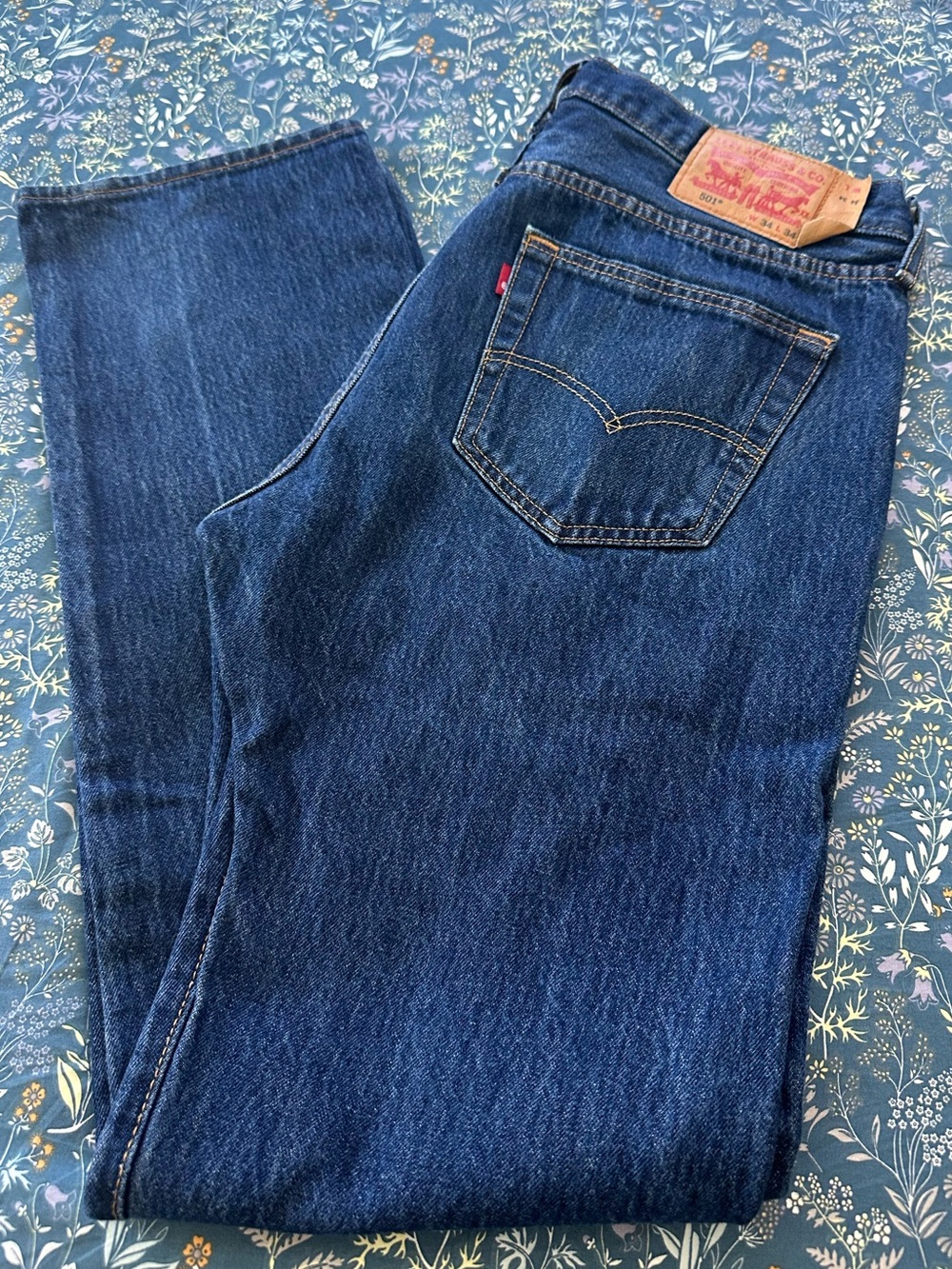 Levi’s 501 mens button fly jeans